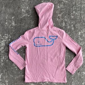 Light Pink long-sleeve hooded vineyard vines tee Size M (10-12)